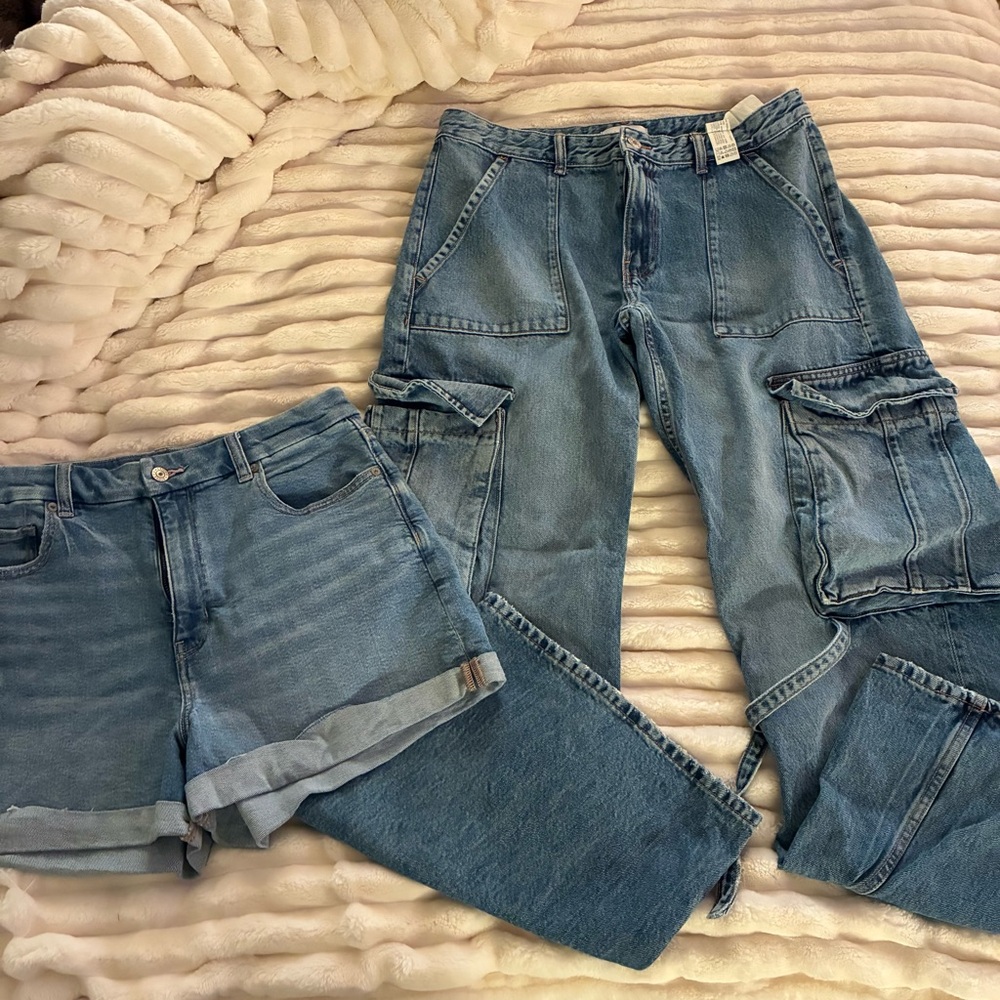 American Eagle Outfitters Blue Denim Jean Shorts and Zara Cargo Jeans Set